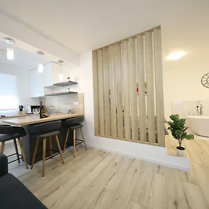 Sens Apartamento Zadar