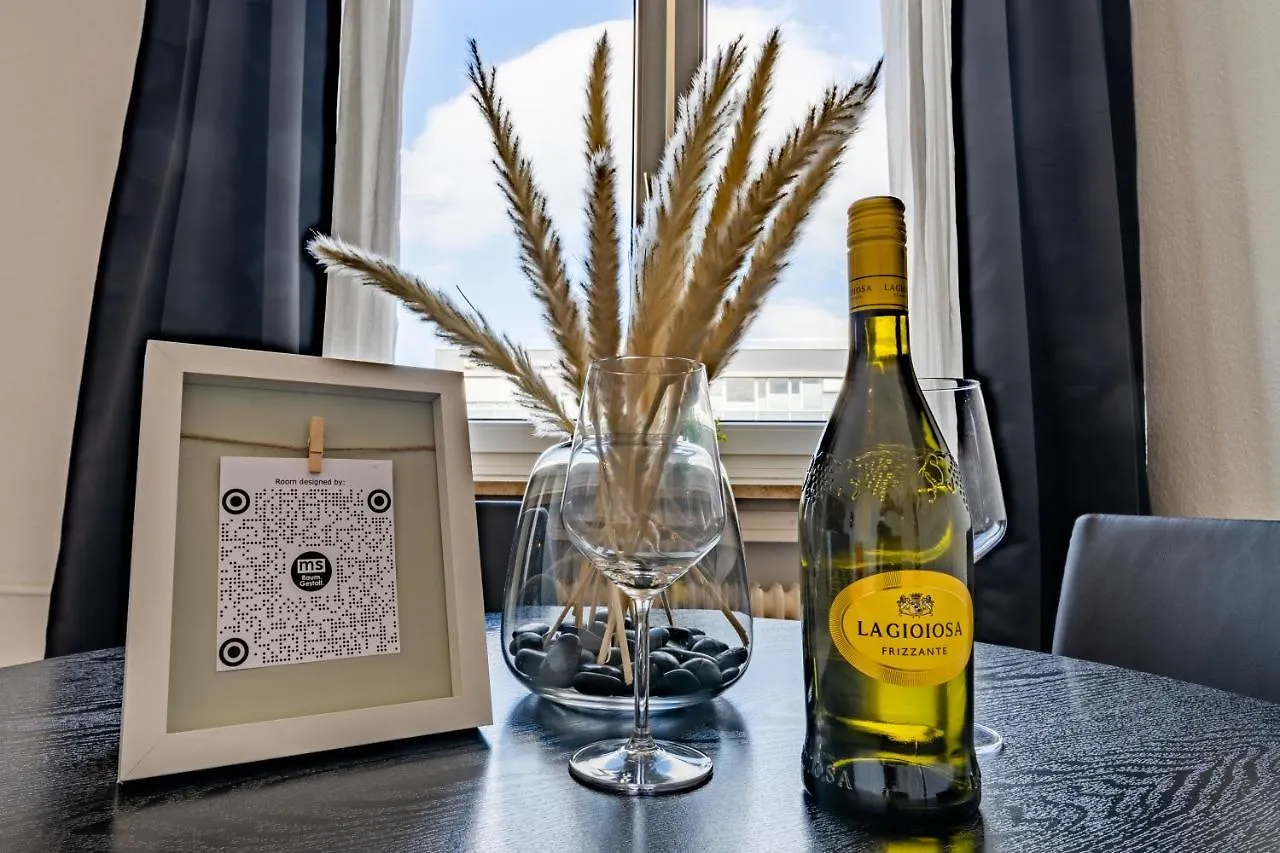 Im Herzen Hannovers 3Min City 45M² 1 Zimmer Aufzug Lägenhet Hannover